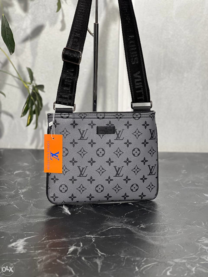 Muska torbica Louis Vuitton - Torbe - OLX.ba